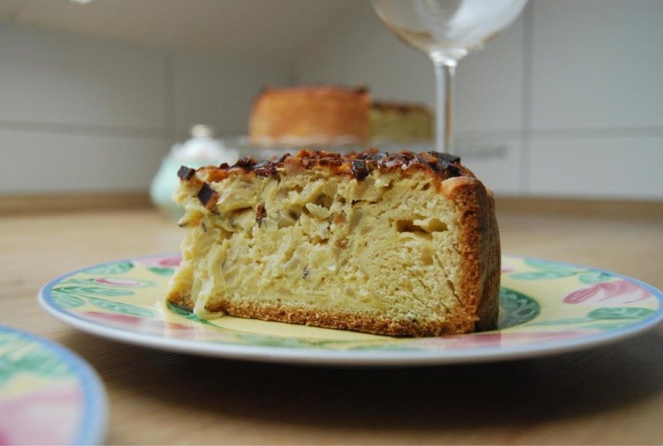 12 porción zwiebelkuchen