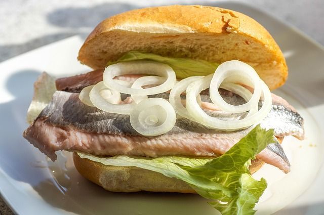matjes-fischboetchen