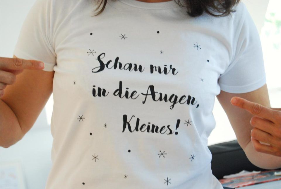 07 Tshirt brindis schau mir in die Augen Kleines